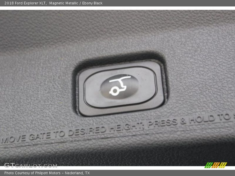 Magnetic Metallic / Ebony Black 2018 Ford Explorer XLT