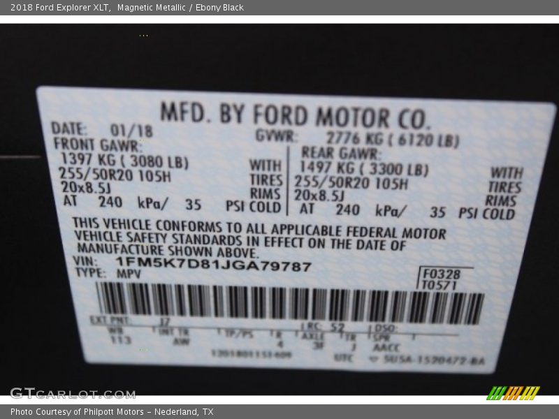 Magnetic Metallic / Ebony Black 2018 Ford Explorer XLT