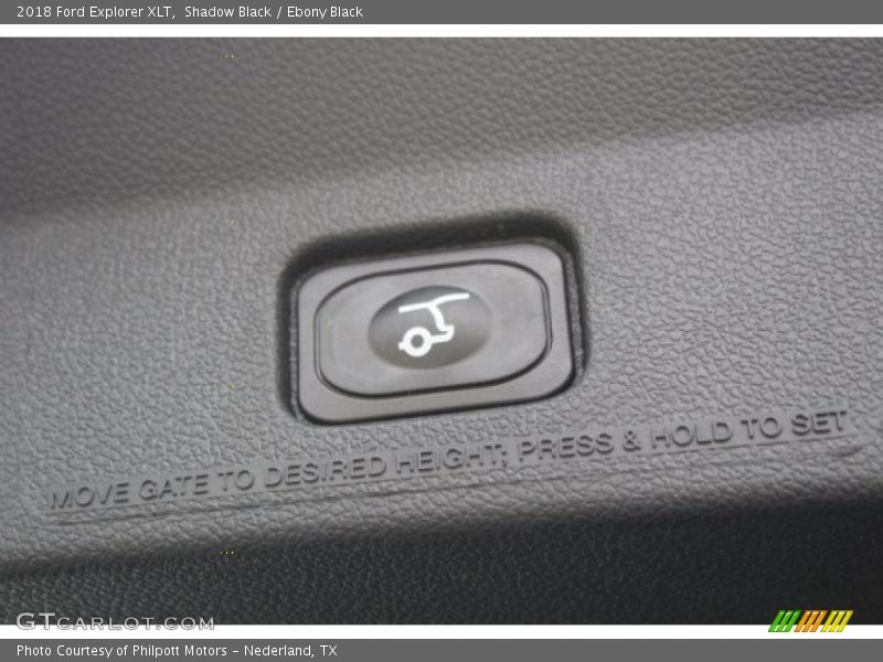 Shadow Black / Ebony Black 2018 Ford Explorer XLT
