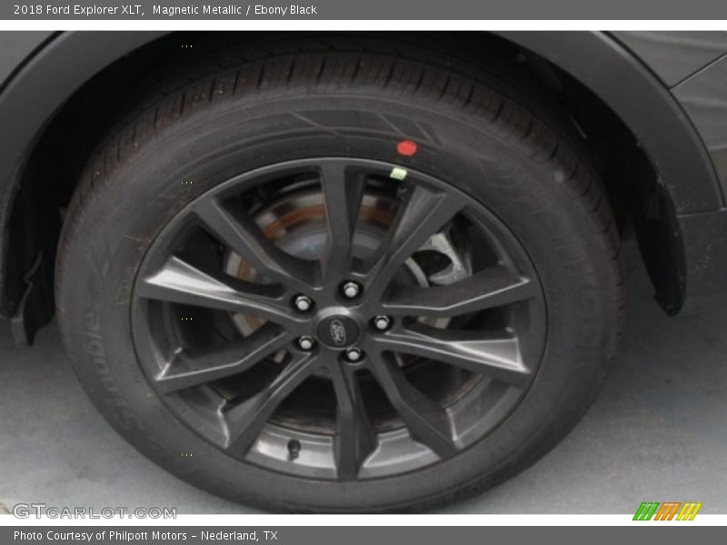Magnetic Metallic / Ebony Black 2018 Ford Explorer XLT