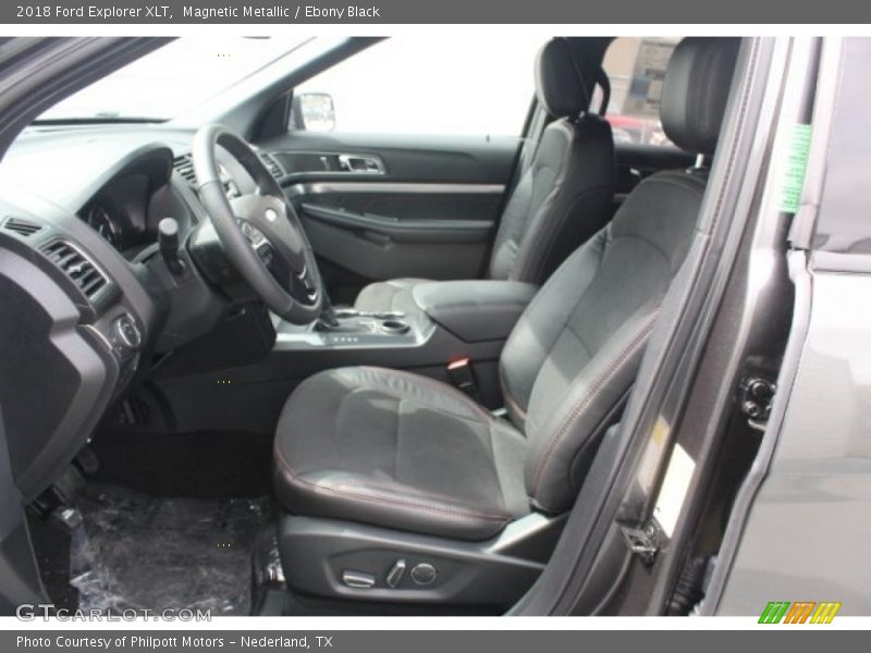 Magnetic Metallic / Ebony Black 2018 Ford Explorer XLT