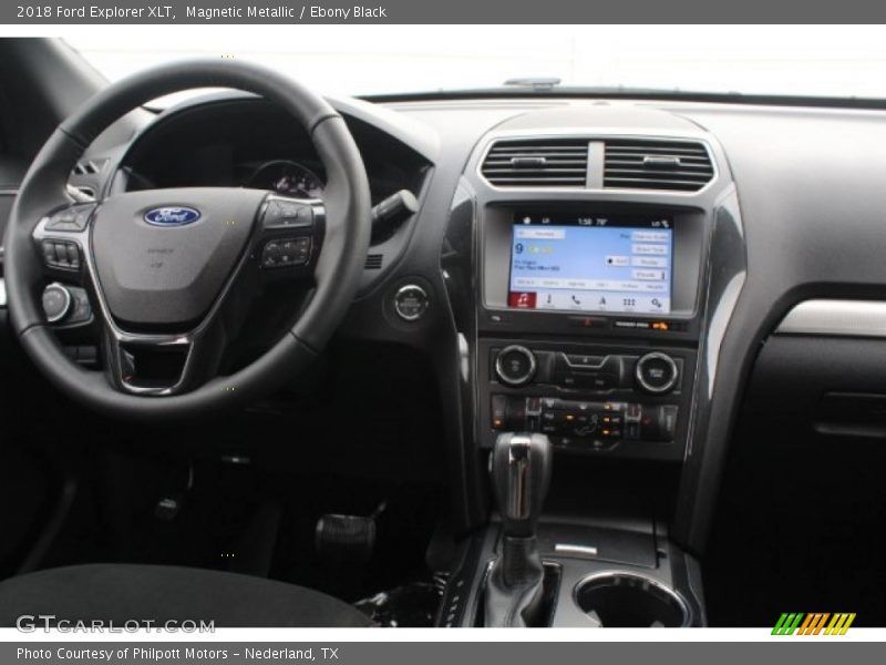 Magnetic Metallic / Ebony Black 2018 Ford Explorer XLT