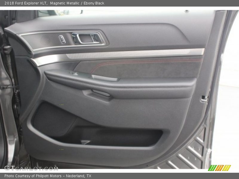 Magnetic Metallic / Ebony Black 2018 Ford Explorer XLT
