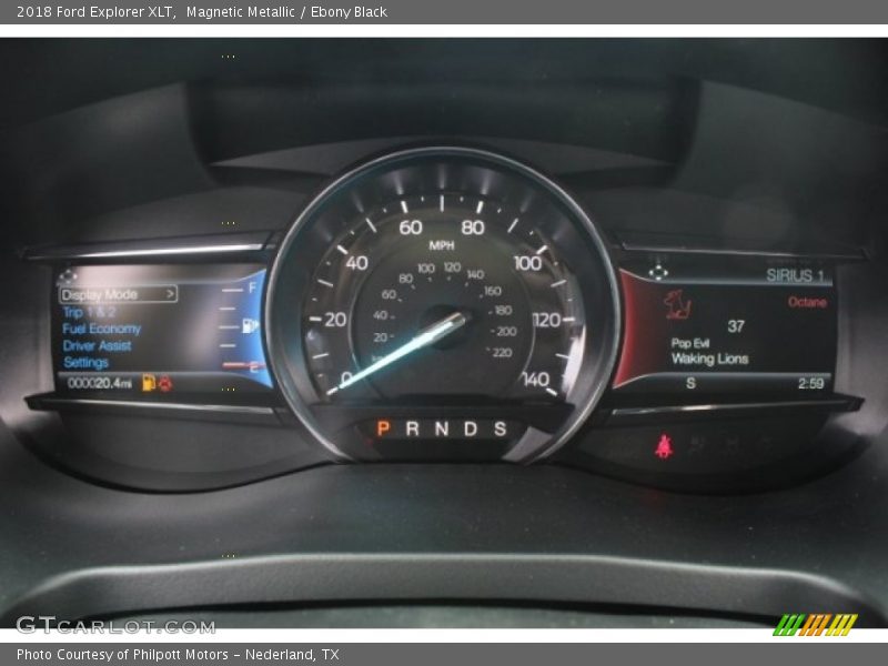 Magnetic Metallic / Ebony Black 2018 Ford Explorer XLT