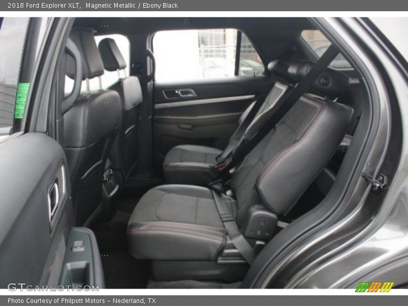 Magnetic Metallic / Ebony Black 2018 Ford Explorer XLT