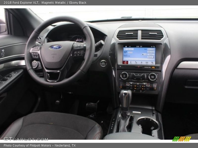 Magnetic Metallic / Ebony Black 2018 Ford Explorer XLT