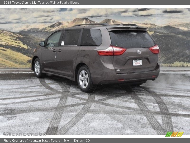 Toasted Walnut Pearl / Bisque 2018 Toyota Sienna LE