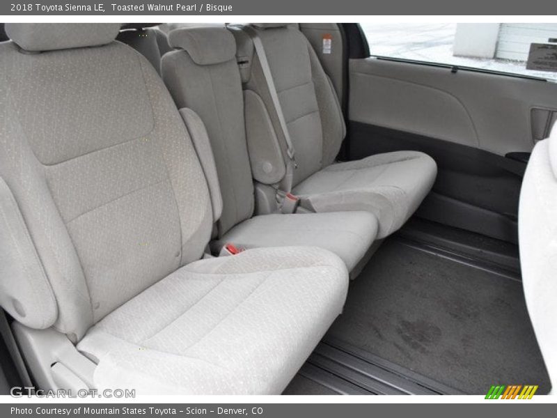 Toasted Walnut Pearl / Bisque 2018 Toyota Sienna LE