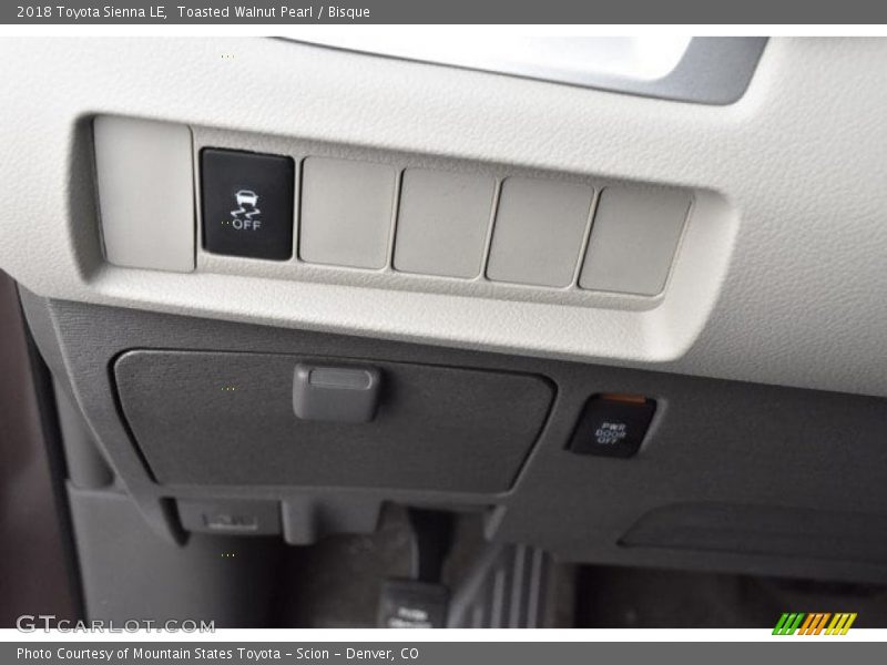 Toasted Walnut Pearl / Bisque 2018 Toyota Sienna LE