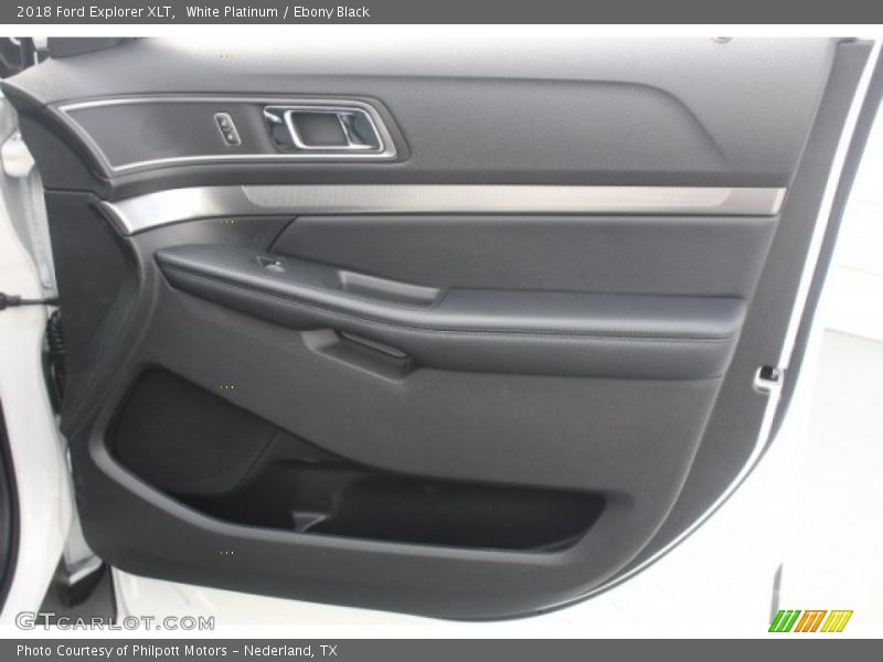 White Platinum / Ebony Black 2018 Ford Explorer XLT