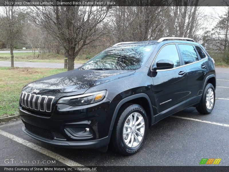 Diamond Black Crystal Pearl / Black 2019 Jeep Cherokee Latitude