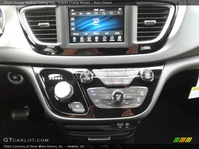 Granite Crystal Metallic / Black/Diesel 2018 Chrysler Pacifica Touring Plus