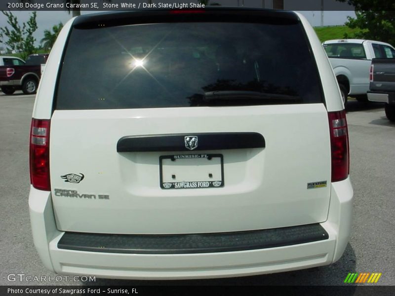 Stone White / Dark Slate/Light Shale 2008 Dodge Grand Caravan SE
