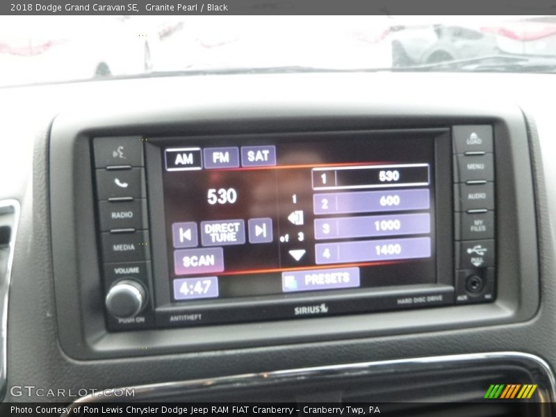 Granite Pearl / Black 2018 Dodge Grand Caravan SE