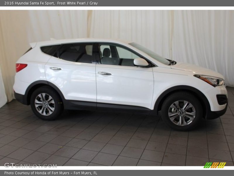 Frost White Pearl / Gray 2016 Hyundai Santa Fe Sport