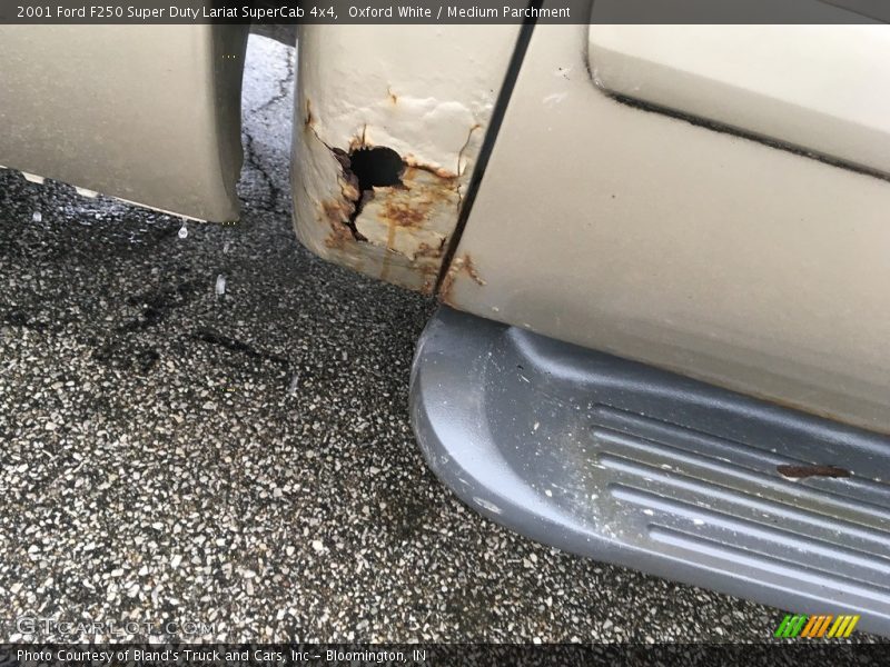 Oxford White / Medium Parchment 2001 Ford F250 Super Duty Lariat SuperCab 4x4