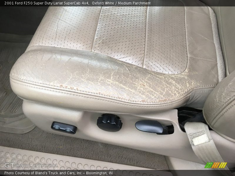 Oxford White / Medium Parchment 2001 Ford F250 Super Duty Lariat SuperCab 4x4