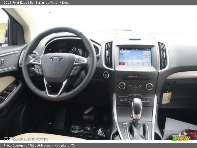 Burgundy Velvet / Dune 2018 Ford Edge SEL