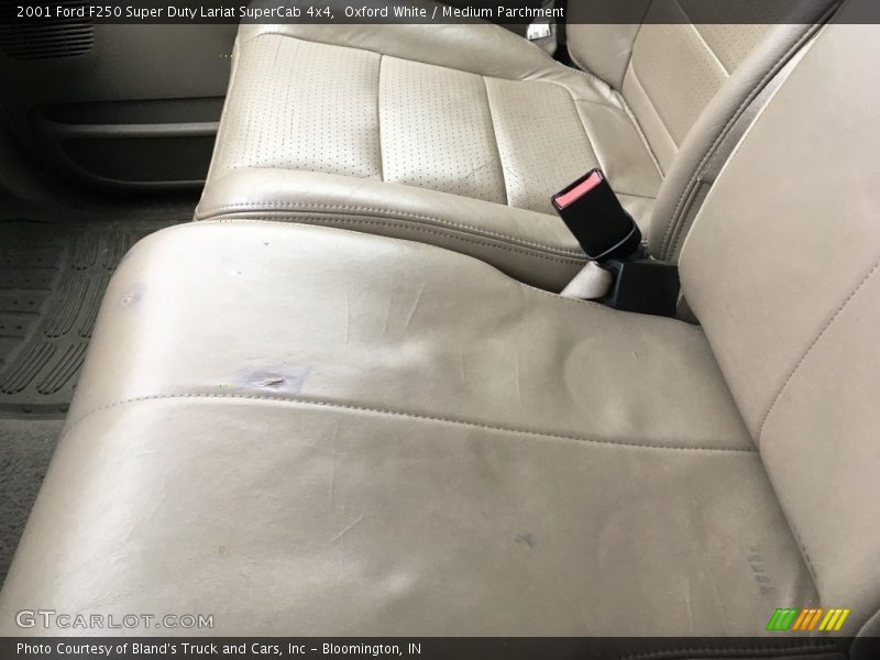Oxford White / Medium Parchment 2001 Ford F250 Super Duty Lariat SuperCab 4x4