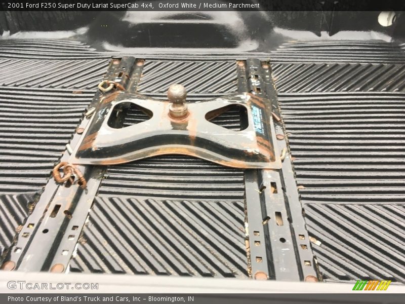 Oxford White / Medium Parchment 2001 Ford F250 Super Duty Lariat SuperCab 4x4