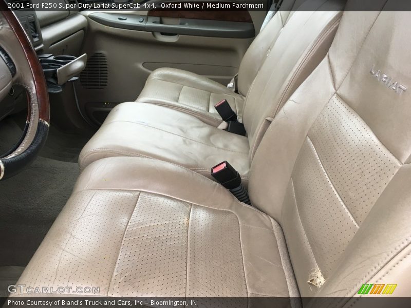 Oxford White / Medium Parchment 2001 Ford F250 Super Duty Lariat SuperCab 4x4