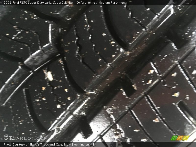 Oxford White / Medium Parchment 2001 Ford F250 Super Duty Lariat SuperCab 4x4
