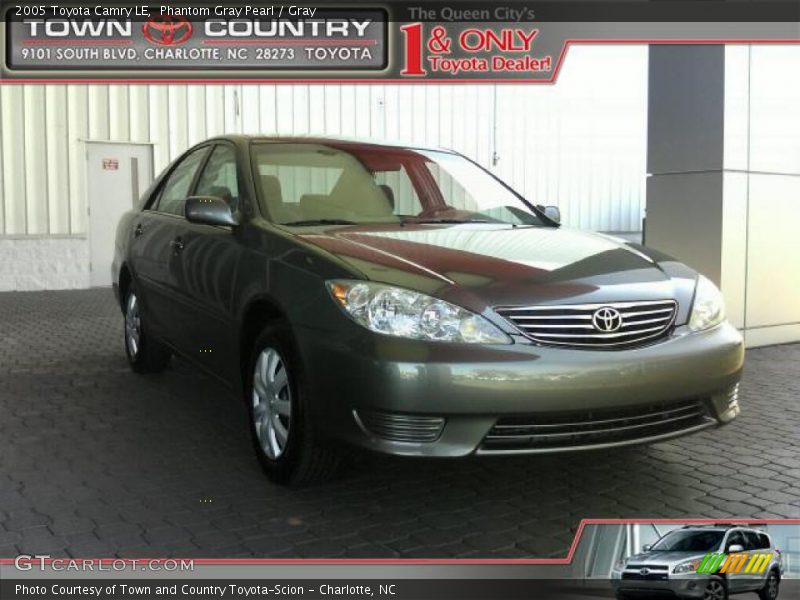 Phantom Gray Pearl / Gray 2005 Toyota Camry LE