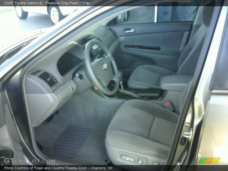 Phantom Gray Pearl / Gray 2005 Toyota Camry LE