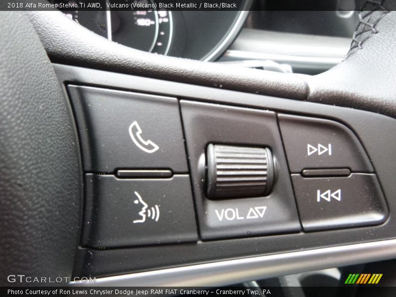 Vulcano (Volcano) Black Metallic / Black/Black 2018 Alfa Romeo Stelvio Ti AWD