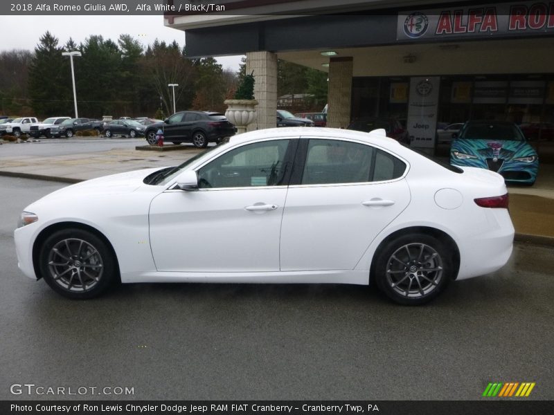 Alfa White / Black/Tan 2018 Alfa Romeo Giulia AWD