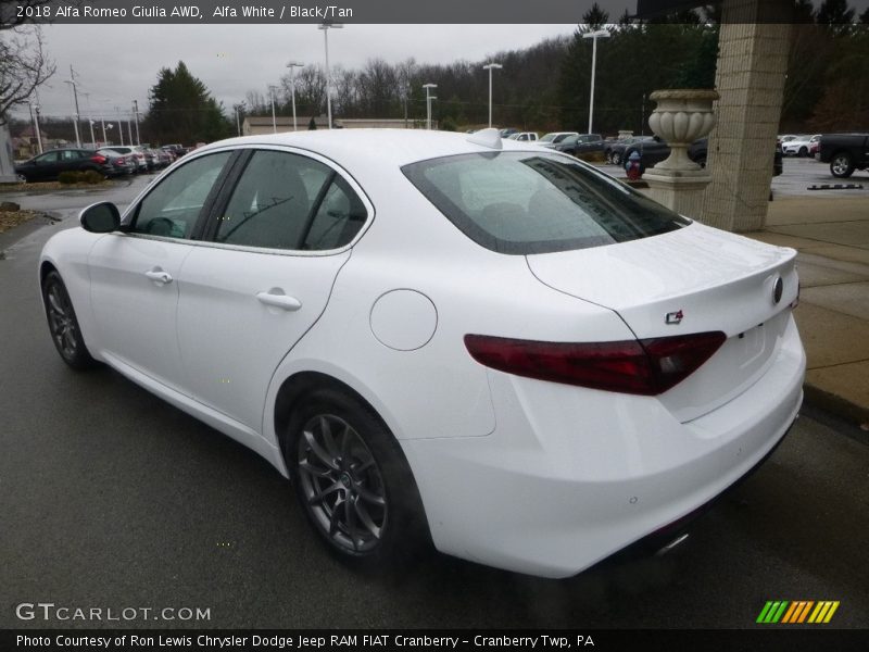 Alfa White / Black/Tan 2018 Alfa Romeo Giulia AWD