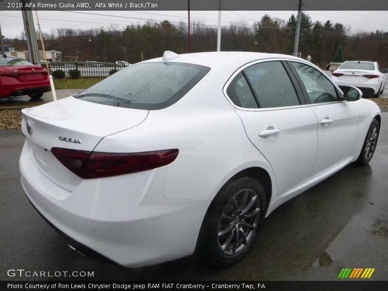 Alfa White / Black/Tan 2018 Alfa Romeo Giulia AWD
