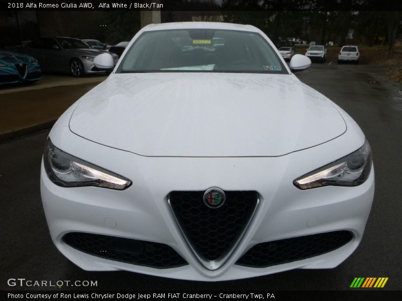 Alfa White / Black/Tan 2018 Alfa Romeo Giulia AWD