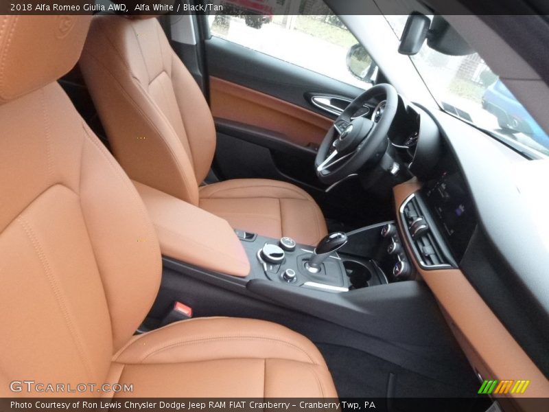 Alfa White / Black/Tan 2018 Alfa Romeo Giulia AWD