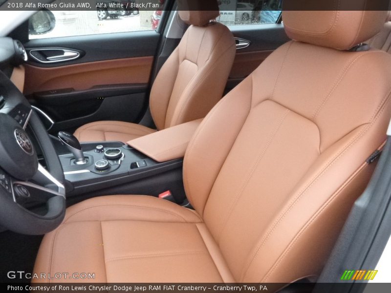 Alfa White / Black/Tan 2018 Alfa Romeo Giulia AWD