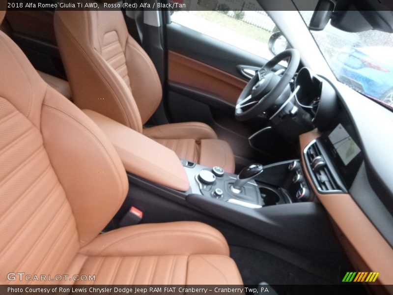 Rosso (Red) Alfa / Black/Tan 2018 Alfa Romeo Giulia Ti AWD