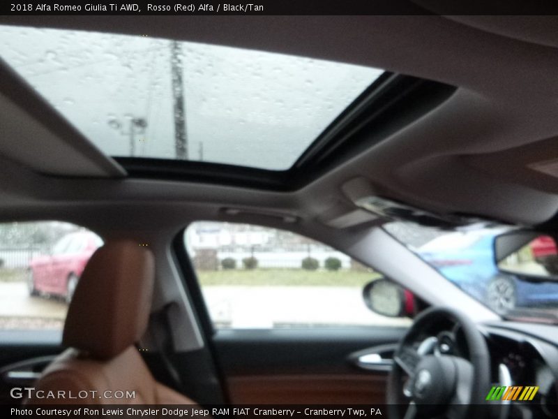 Rosso (Red) Alfa / Black/Tan 2018 Alfa Romeo Giulia Ti AWD