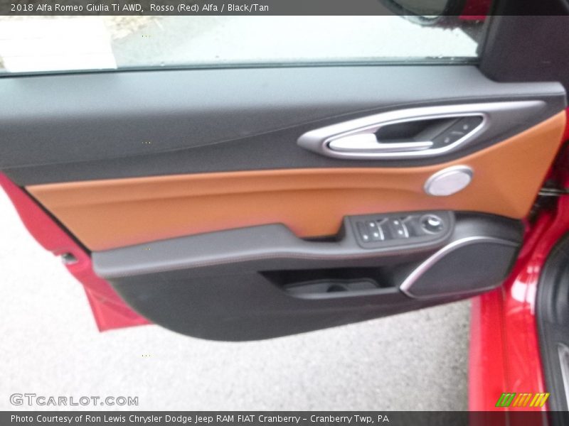 Rosso (Red) Alfa / Black/Tan 2018 Alfa Romeo Giulia Ti AWD