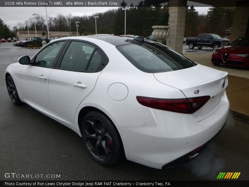 Alfa White / Black/Dark Gray 2018 Alfa Romeo Giulia Ti AWD