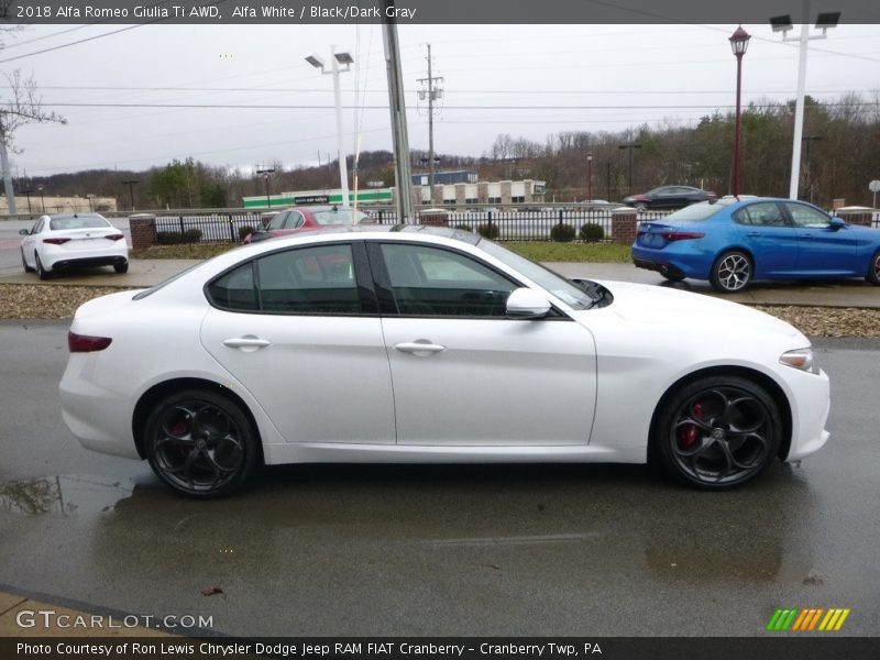 Alfa White / Black/Dark Gray 2018 Alfa Romeo Giulia Ti AWD