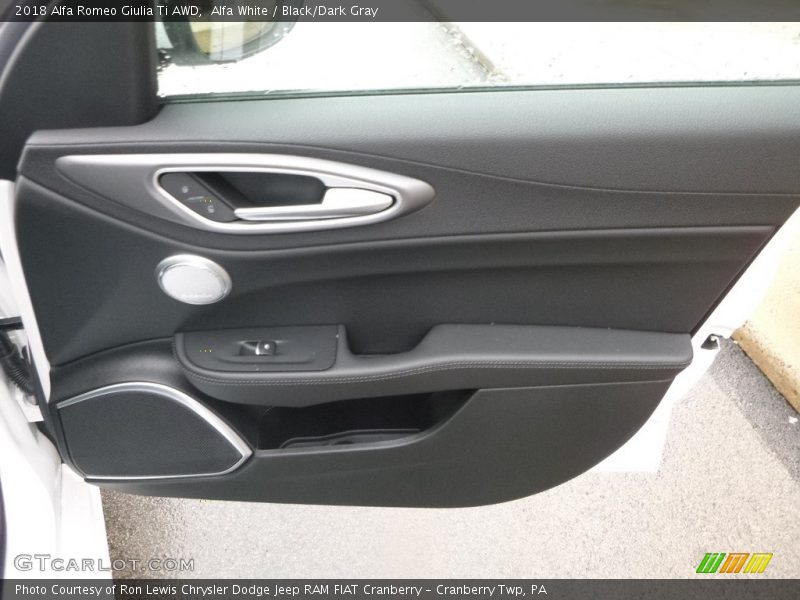 Alfa White / Black/Dark Gray 2018 Alfa Romeo Giulia Ti AWD