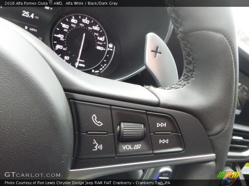 Alfa White / Black/Dark Gray 2018 Alfa Romeo Giulia Ti AWD