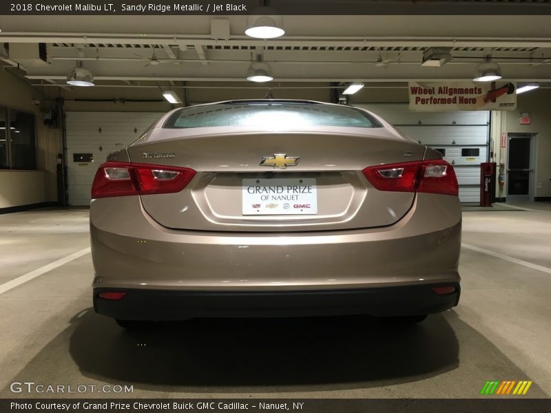 Sandy Ridge Metallic / Jet Black 2018 Chevrolet Malibu LT