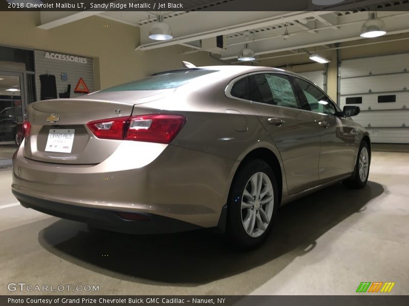 Sandy Ridge Metallic / Jet Black 2018 Chevrolet Malibu LT