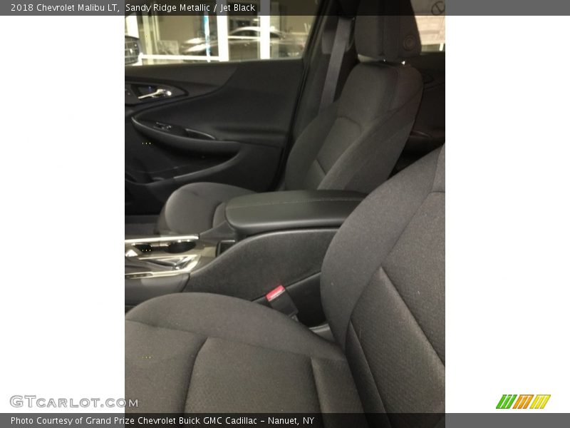 Sandy Ridge Metallic / Jet Black 2018 Chevrolet Malibu LT