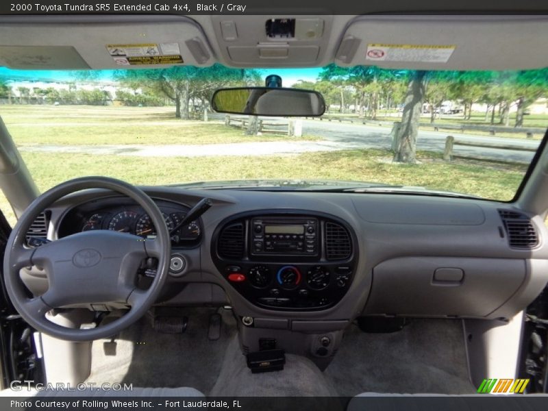 Black / Gray 2000 Toyota Tundra SR5 Extended Cab 4x4