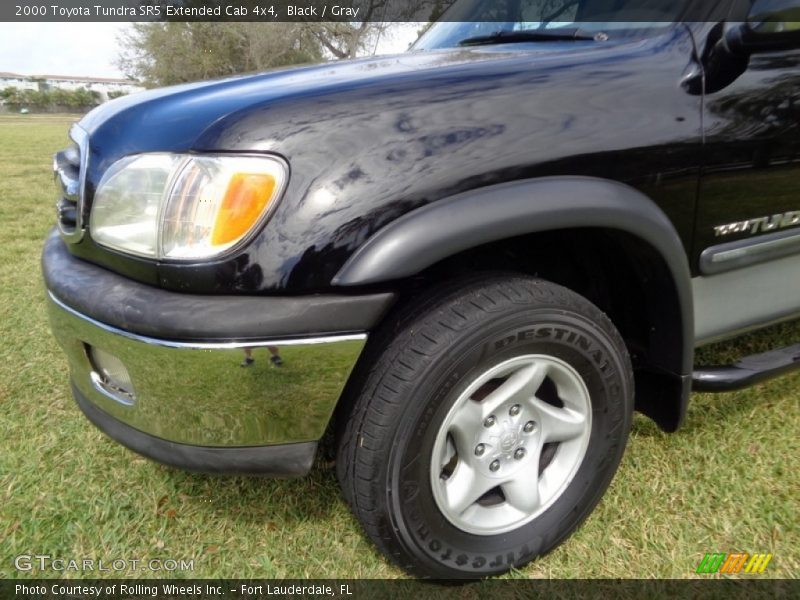 Black / Gray 2000 Toyota Tundra SR5 Extended Cab 4x4