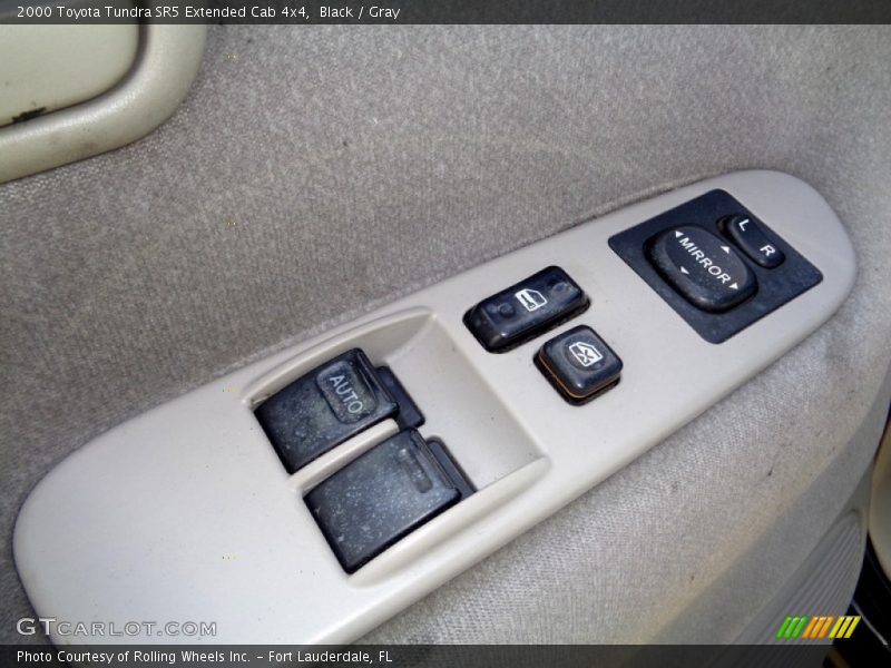 Black / Gray 2000 Toyota Tundra SR5 Extended Cab 4x4