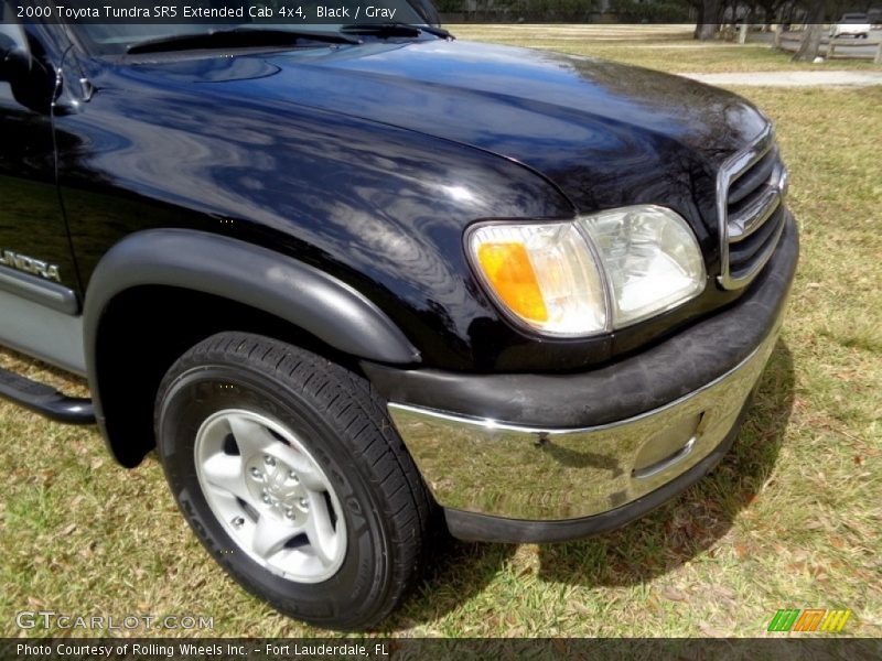 Black / Gray 2000 Toyota Tundra SR5 Extended Cab 4x4