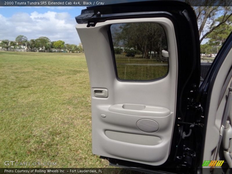 Black / Gray 2000 Toyota Tundra SR5 Extended Cab 4x4